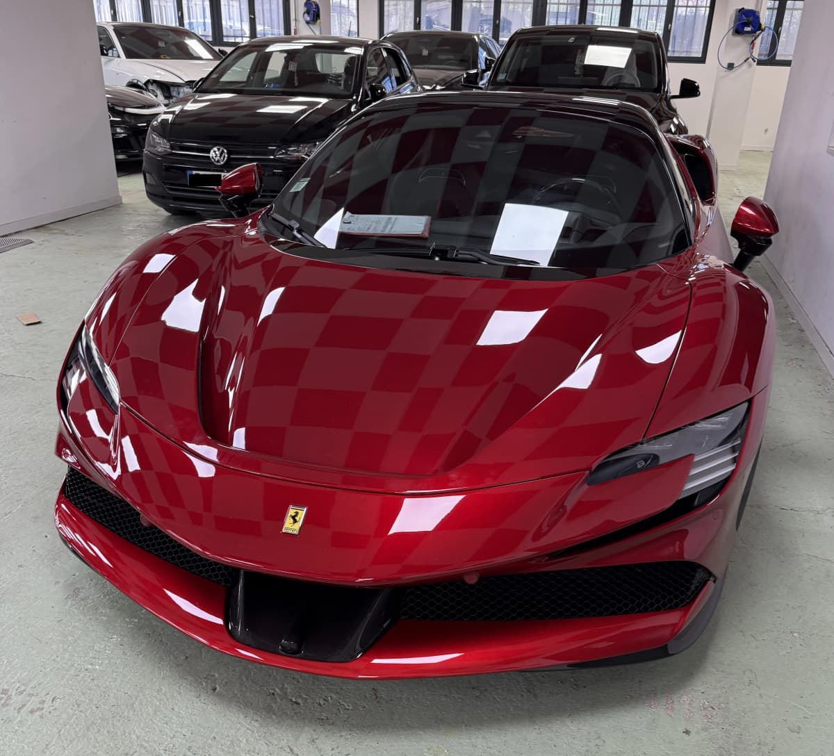 Réparation pare-brise Ferrari 296 GTB - Excellence Château-Gombert - Après réparation