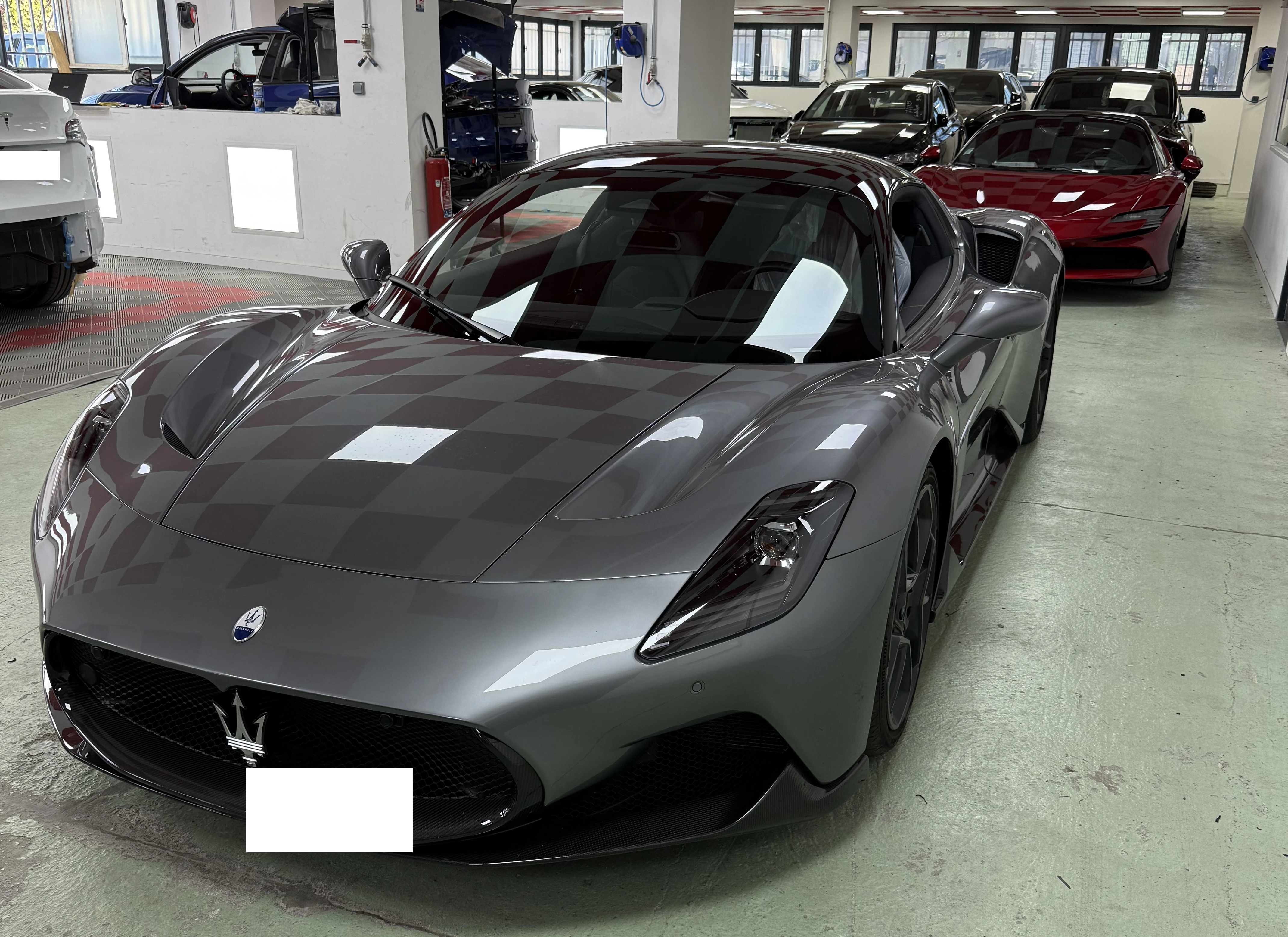 Réparation haut de gamme depare-brise Maserati MCPura